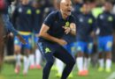 UCardoso udumisa iinkwenkwezi kunye nabalandeli be Sundowns